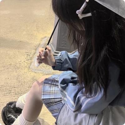 金爪女郎